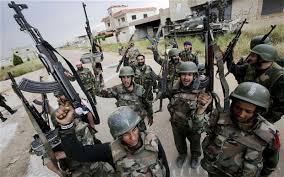 صحيفة بريطانية تكشف عن عمليات انشقاق "معاكسة" للمئات من مقاتلي المعارضة السورية للعودة إلى صف الحكومي