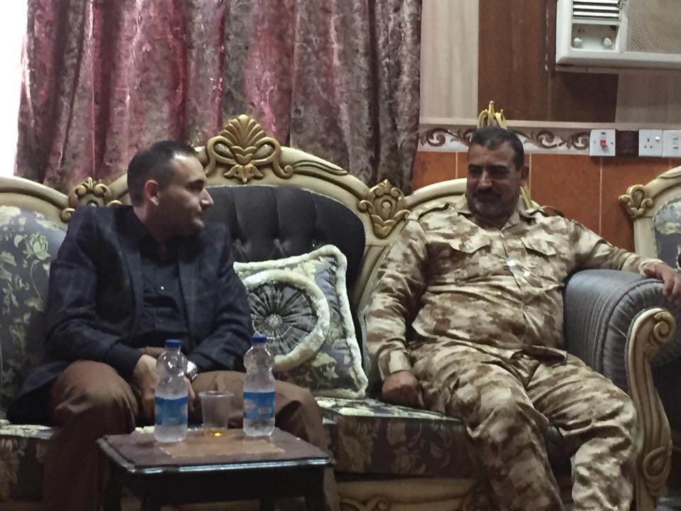 بالصور:محافظ صلاح الدين يتبرع بـ(50) مليون دينار للواء علي الاكبر ويشكل لجنة مشتركة لعودة العوائل لمجمع الدور