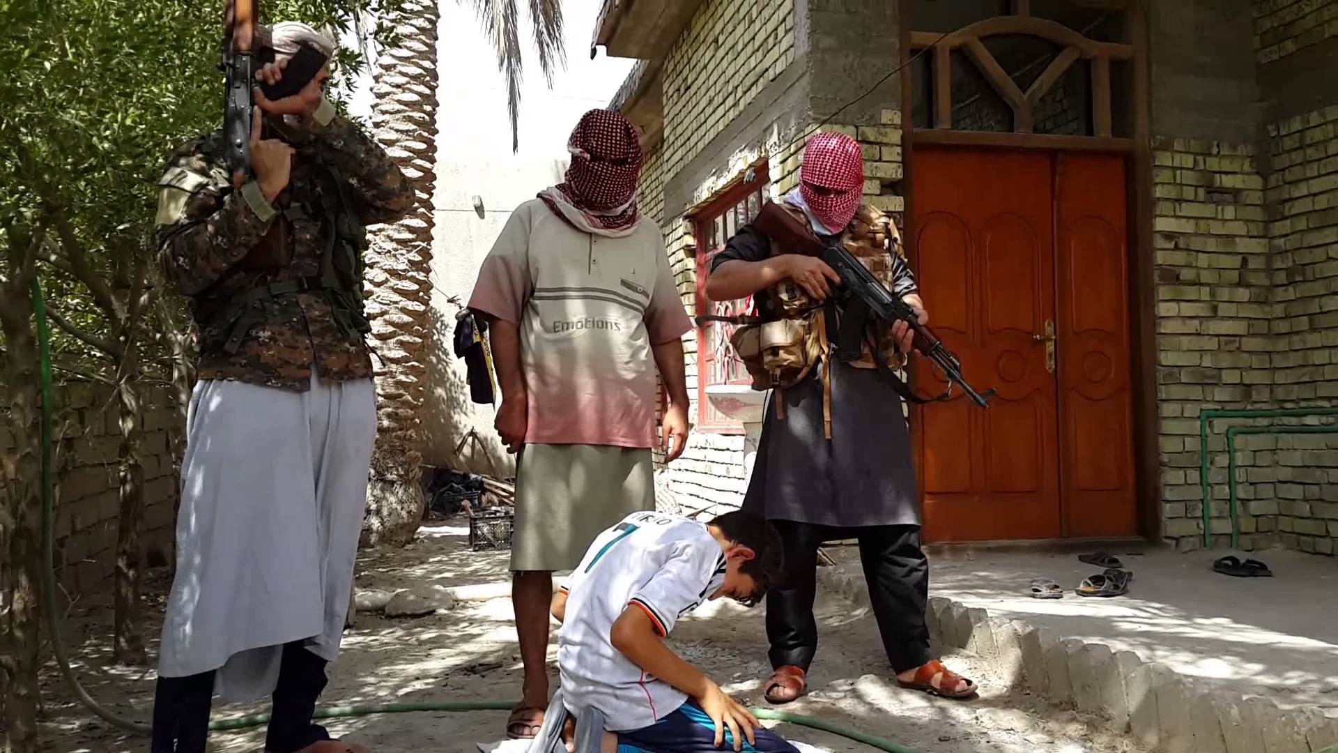 "داعش" ينحر 25 مدنياً كالأضاحي في مجزرة نينوى