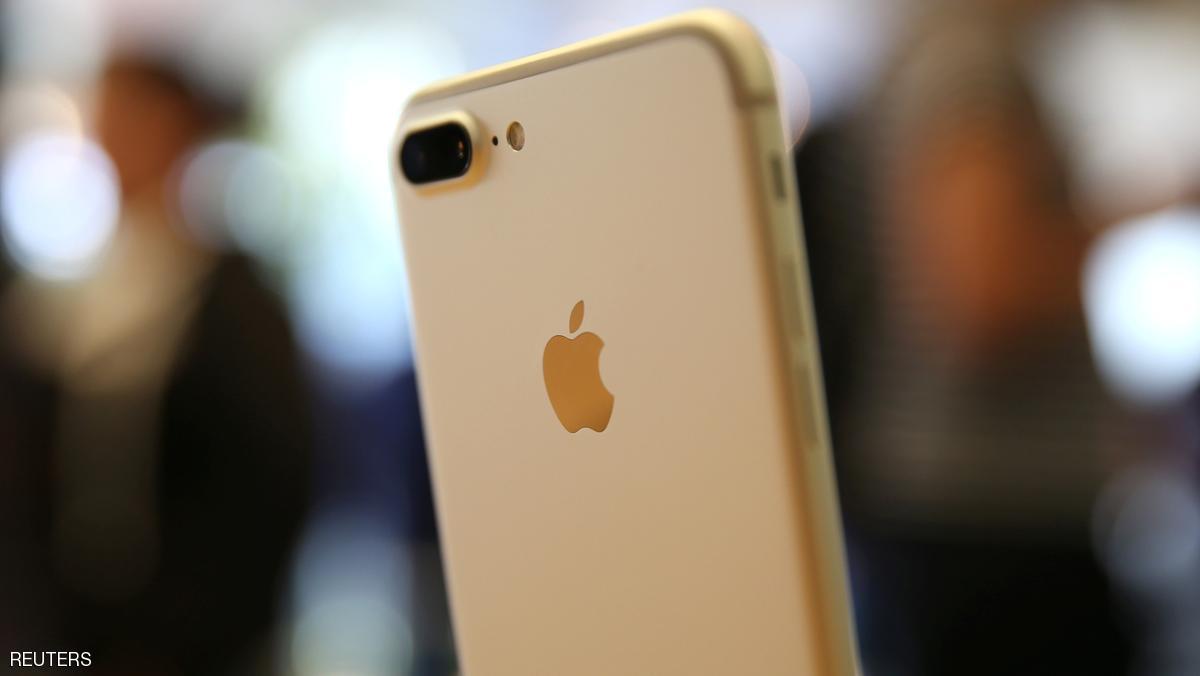 مراهق يكشف "ثغرة" في "آيفون 7"