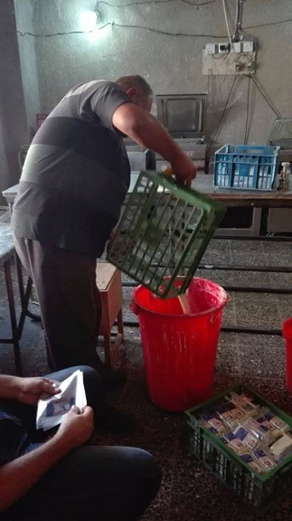 صحة الكرخ : اغلاق معمل للجبن واتلاف 80 كغم غير صالح للاستهلاك البشري في منطقة عويريج الصناعية