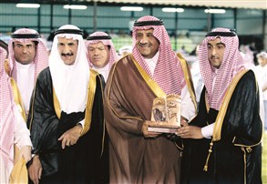 أمراء السعودية مشغولون بمهرجان "جمال الجواد العربي" !!..