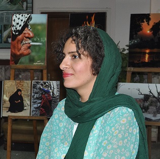 شاعرة ايرانية :يجب ان لا يتحول شعرنا الى هتافات ودعايات بل لاجل محاربة الارهاب