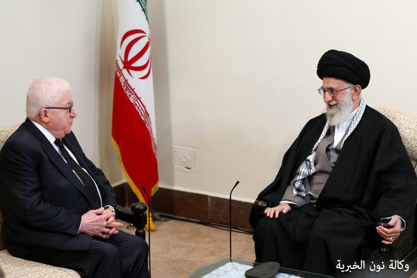 الخامنئي لمعصوم: لا ينبغي السماح لأميركا بالتحدث عن تقسيم العراق