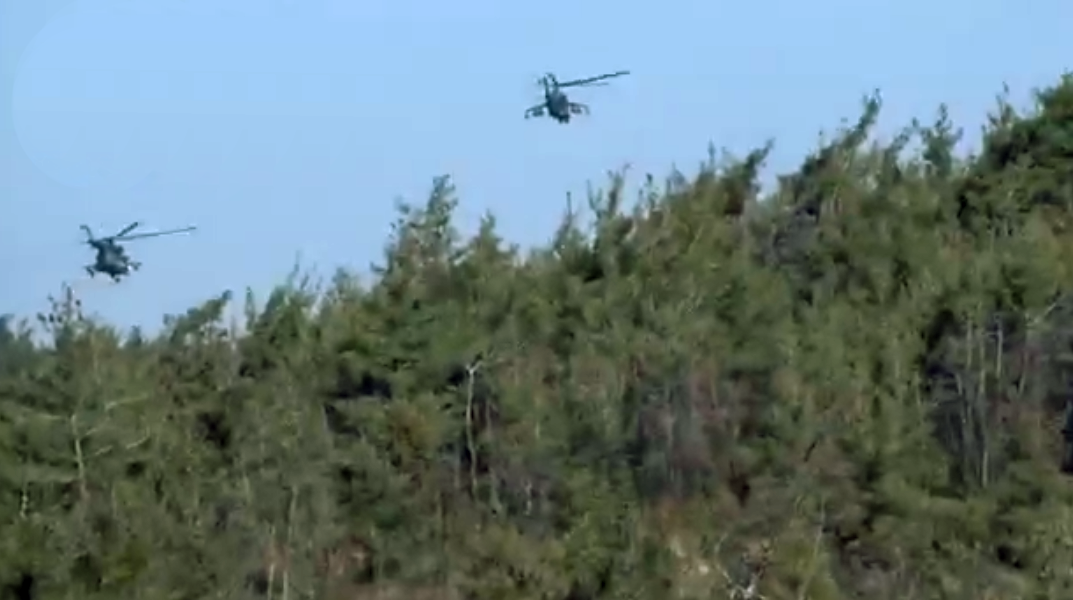 بالفيديو: استهداف مروحية روسية  بصاروخ امريكي على الحدود السورية التركية