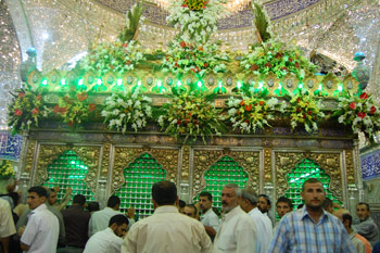 العتبة العباسية ستباشر بترميم الشباك المقدس لقبر ابي الفضل العباس في كربلاء