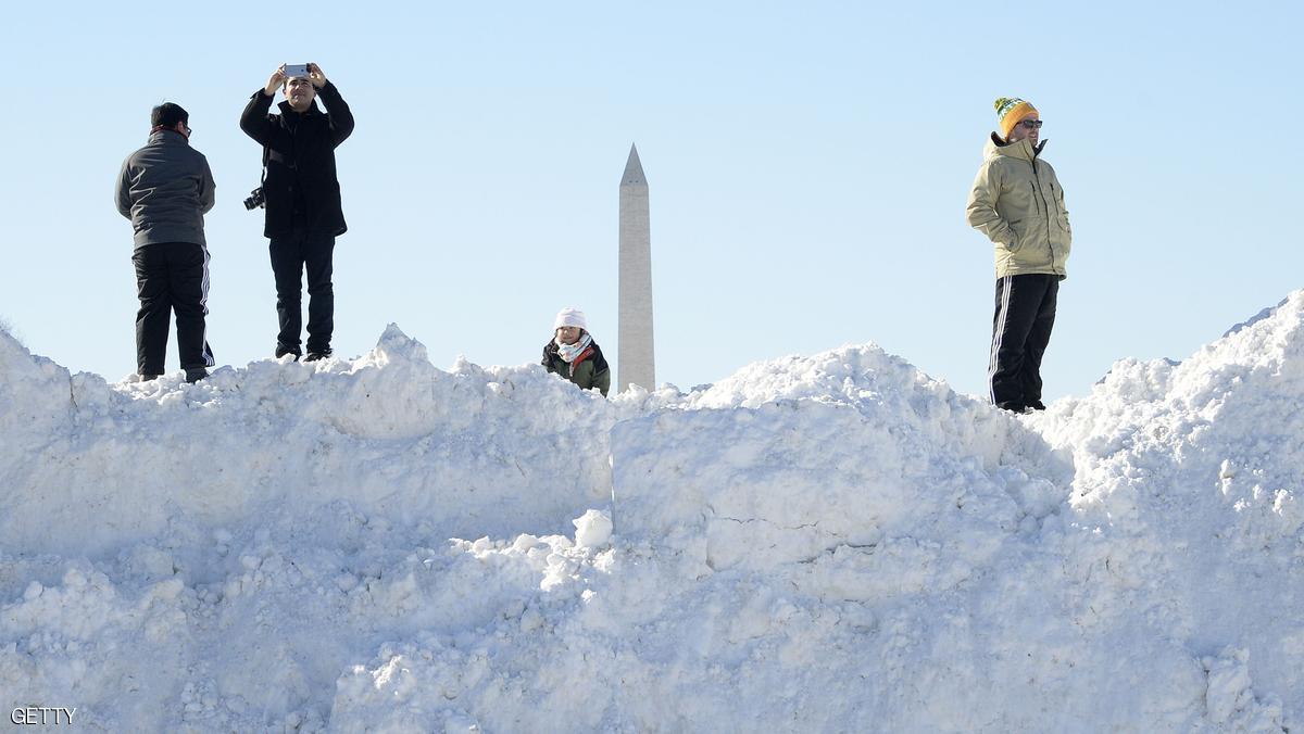 واشنطن تغرق في "شبر ثلج" !