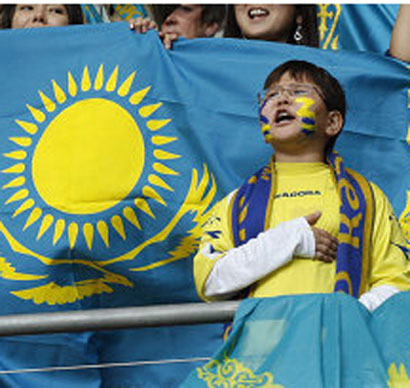 الكويت تكرم رياضية كا زاخية على انغام اغنية ساخرة بدلا للنشيد الوطني لبلادها