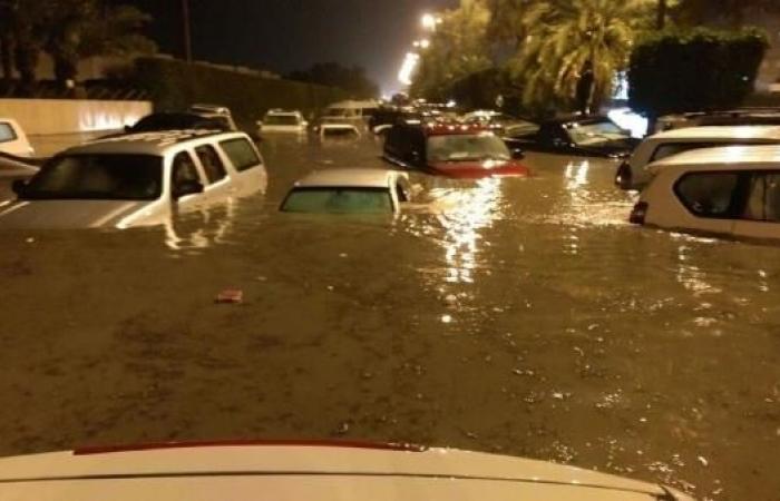 بالفيديو: الكويت تغرق