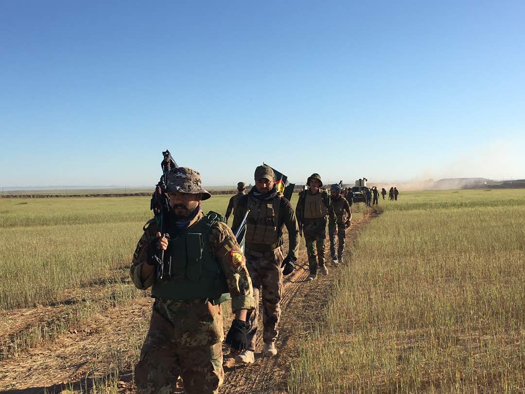 الحشد الشعبي يعلن تحرير قريتين والعثور على مخبا للاسلحة في قضاء الحضر