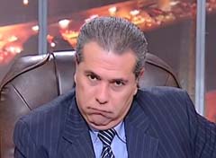 صاحب قناة فضائية يهرب من مصر بعد فوز مرسي  بالرئاسة