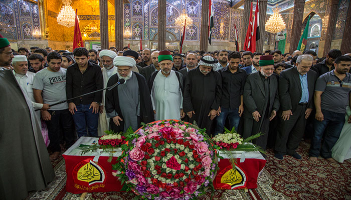 بالصور: ممثل المرجع السيستاني يشارك بتشييع احد شهداء لواء علي الاكبر