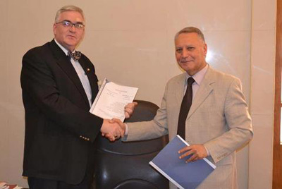 النجف توقع مذكرة تفاهم مع البيت الالماني للاعمال