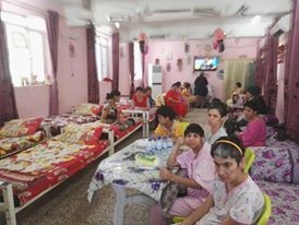 وزارة العمل: حالة الطفلة المعاقة اليتيمة (جمانة) بخير ولاصحة لما تنشره مواقع التواصل للمتاجرة باعضائها