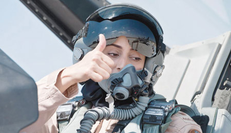 داعش مستاء من قصف اوكاره في العراق على يد امرأة اماراتية وينعى المئات من عناصره