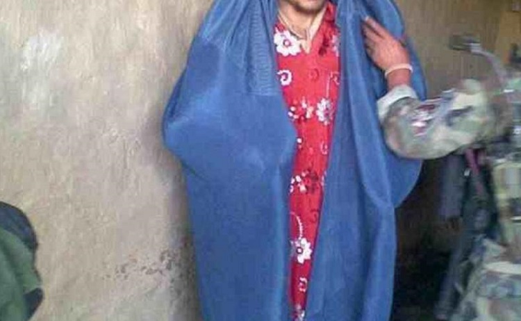 إعتقال والي الشرقاط متنكرا بزي نساء