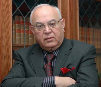 وفاة شاعر فلسطيني كبير في النجف اثناء حضوره فعاليات ملتقى الشعر العربي