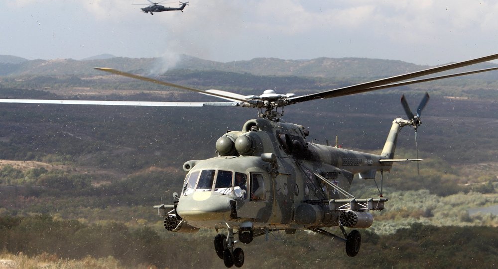 روسيا تؤكد إصابة إحدى المروحيتين ومقتل جندي خلال عملية إنقاذ طاقم "سو – 24"