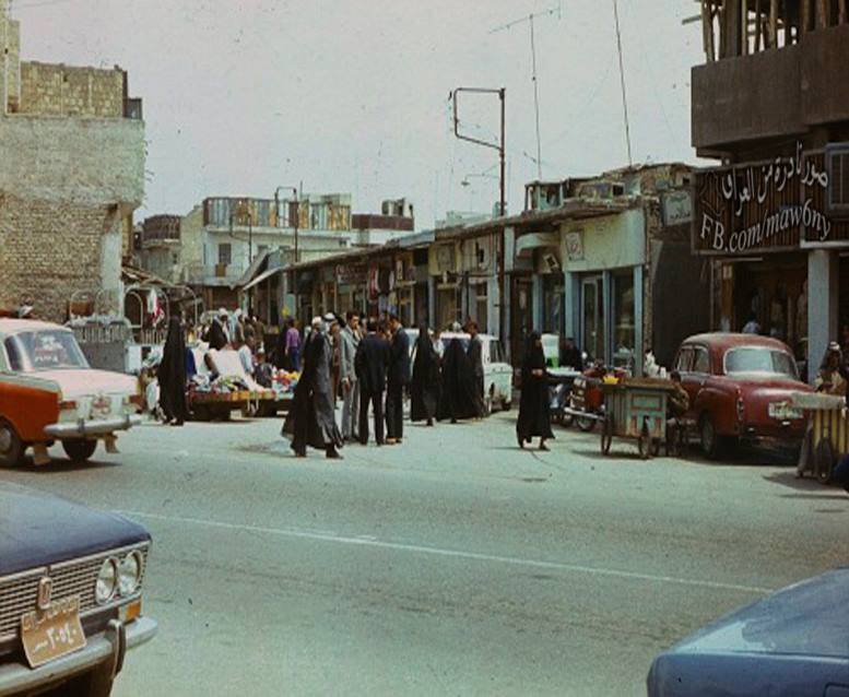 صورة نادرة لشارع قبلة العباس وسط كربلاء منتصف السبعينات من القرن الماضي