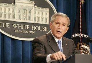 بوش يقرر سحب 8000 جندي من العراق لتعزيز قواته في أفغانستان