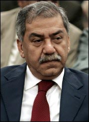 البرلمان العراقي يقرر رفع الحصانة عن احد نوابه لزيارته اسرائيل