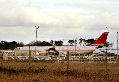 فرنسا تعرض طائرة الرئيس التونسي المخلوع للبيع