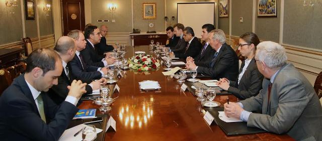 البارزاني للاتحاد الأوربي: شعب كردستان سيجري الاستفتاء لتقرير مصيره