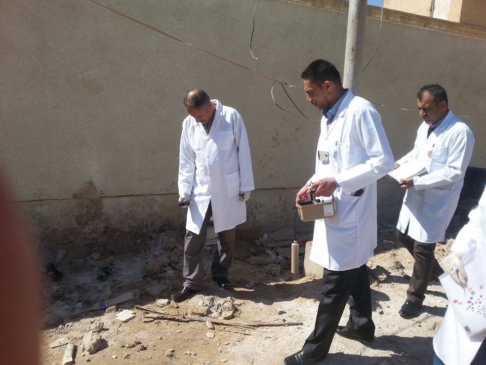كربلاء :لجنة مختصة تجري فحصا ميدانيا لمدرسة ابتدائية يشتبه بوجود اشعاع مسرطن فيها