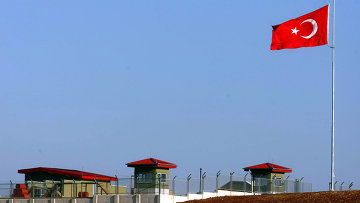 تركيا تعلق عمل سفارتها في دمشق