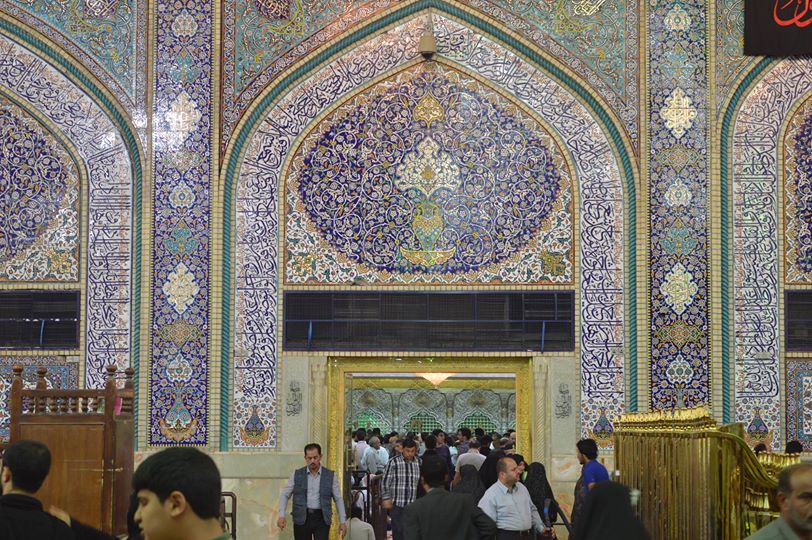 صورة جديدة جدا من تحت القبة الطاهرة ومن رحاب حرم الامام الحسين عليه السلام