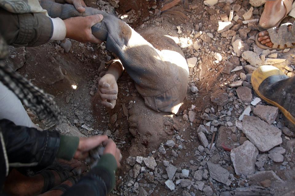 صور من الضحايا والدمار الذي خلفه العدوان السعودي على اليمن