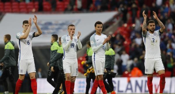 انكلترا تهزم ليتوانيا وتعزز صدارتها في تصفيات المونديال