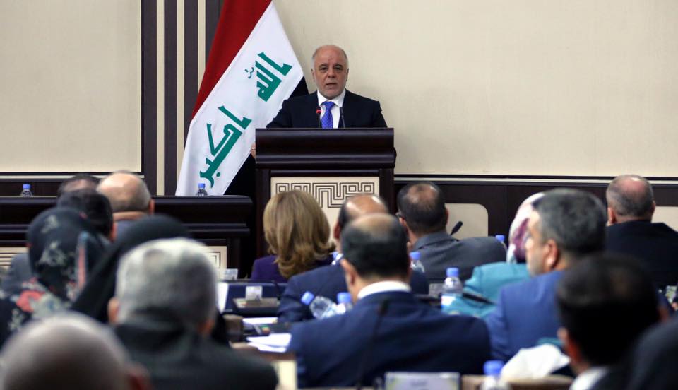 العبادي يصل الى البرلمان ويتوجه مباشرة الى قاعة المجلس