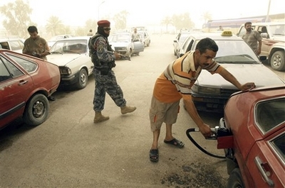 قضاء الشرقاط يشهد ازمة وقود خانقة +صورة