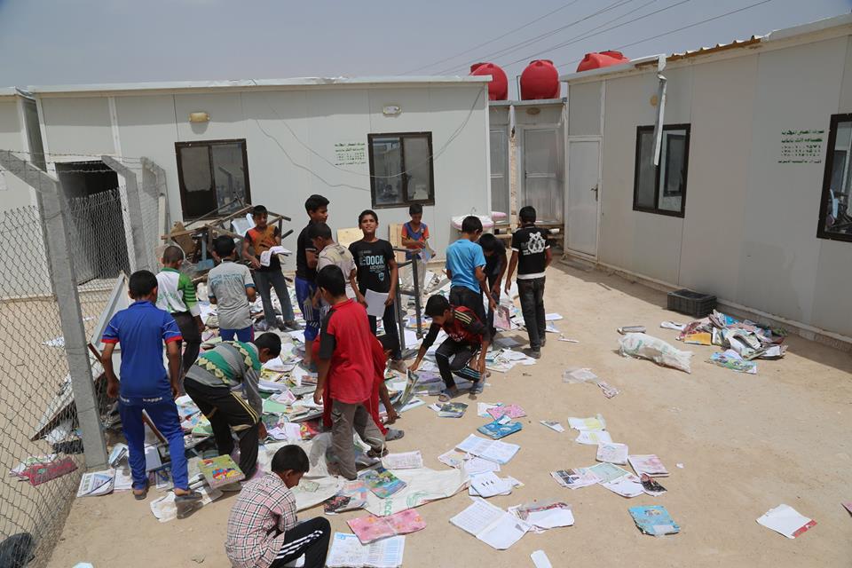 مجلس النجف يطالب بفتح تحقيق مع وزارتي التربية والصناعة لتلكئها باكمال "49" مدرسة من عام 2010