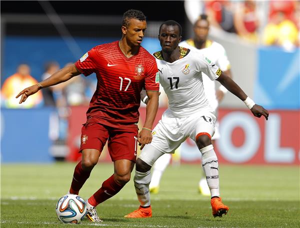 ألمانيا وأمريكا إلى دور الستة عشر من بطولة كأس العالم 2014 على حساب البرتغال وغانا