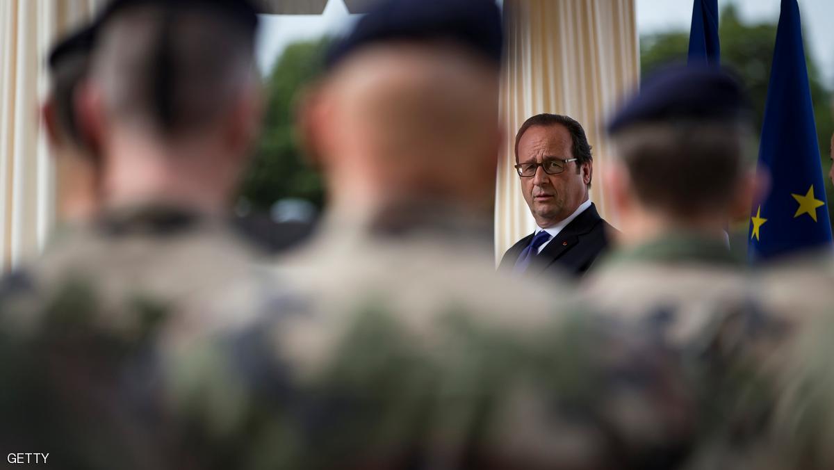 هولاند: تنظيم داعش أعلن الحرب على فرنسا