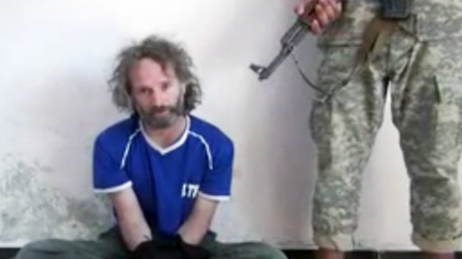 الاندبندنت تكشف أسباب إطلاق قطر سراح رهينة أمريكي