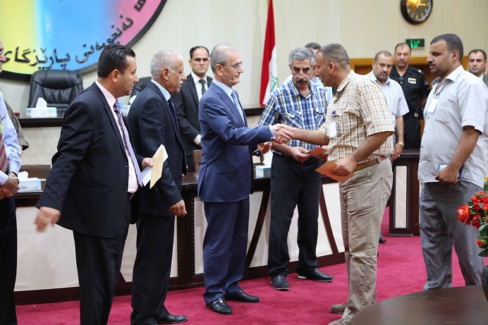 توزيع اكثر من ثلاثة مليارات دينار على ضحايا الارهاب في محافظة كركوك