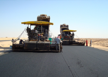 انجاز أكثر من 77% من مشروع طريق الزائرين بين محافظتي النجف وكربلاء