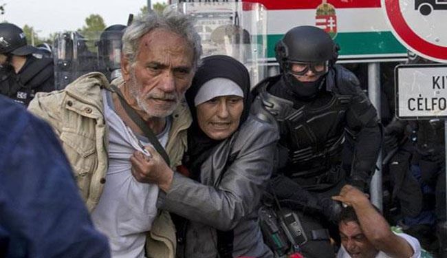 فنلنديون يرمون اللاجئين بالحجارة والمفرقعات