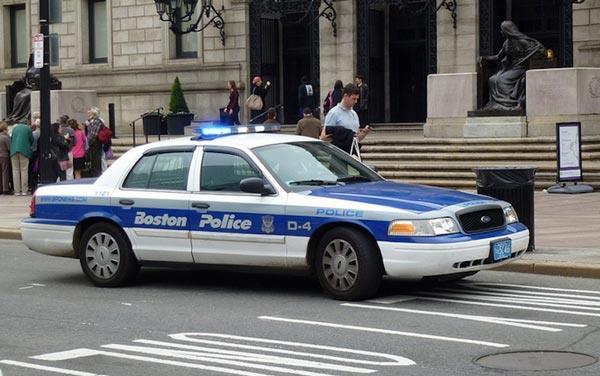 أول شرطی مسلم یحصل علی رتبة النقیب بمدینة "بوسطن" الأمیرکیة