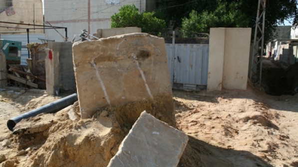 بالصور :فوضى المشاريع  في كربلاء ومواطنون يصفون مشروع مجاري البناء الجاهز بالعشوائي