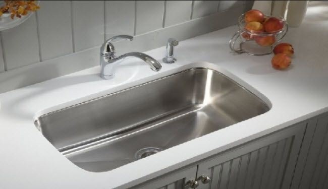 3 حيل منزلية لإعادة فتح بالوعة المطبخ!