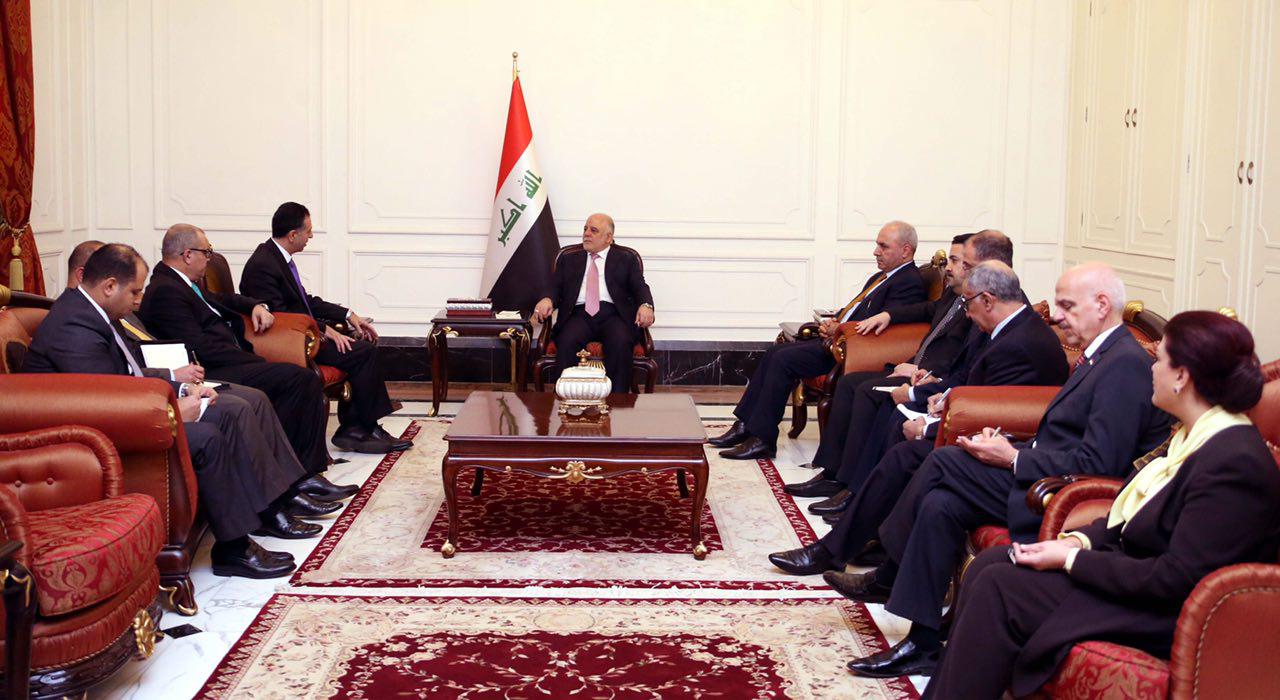 العبادي يؤكد لوزير الصناعة والتجارة والتموين الاردني اهمية عودة النشاط للمعابر الحدودية بين البلدين