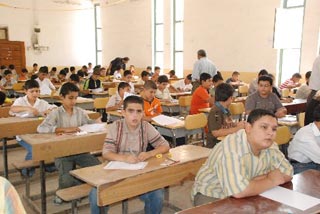 توزيع المناهج الدراسية في مدارس  كربلاء