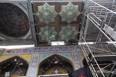 المباشرة بالمرحلة الأخيرة من مشروع تسقيف صحن العتبة العباسية المقدسة (مصور)