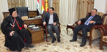 المطران مار يوحنا يزور مقر احد الاحزاب الكردية بنيوى ويؤكد على تقديم الخدمات لابناء الشعب