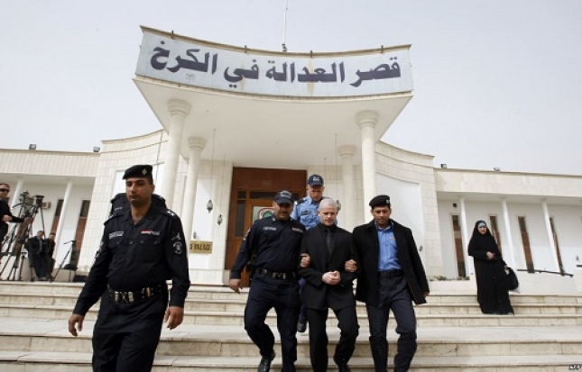 الداخلية تقبض على مجموعة من عناصرها قاموا بسحب سبعة مليارات بهويات مزورة