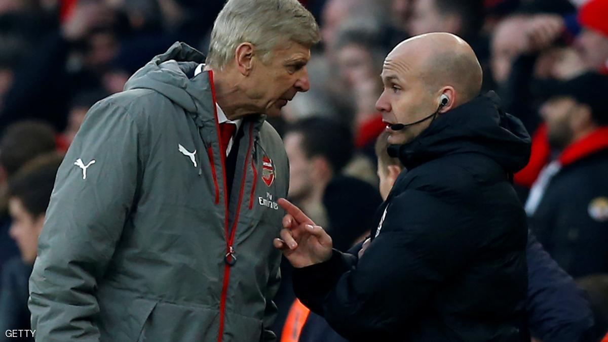 الاتحاد الإنجليزي يعاقب فينغر مدرب أرسنال